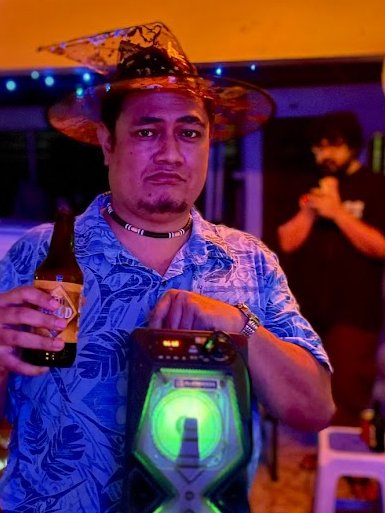 TumeliTuqota's tweet photo. This is me in my half-wizard/half-bula shirt getup celebrating the end of a #dungeonsanddragons #westmarch campaign with a bunch of other nerds in Vatuwaqa end of last year. And that's @seafoodcake , the other Dungeon Master in the background doing karaoke. https://t.co/1unagmjSaf