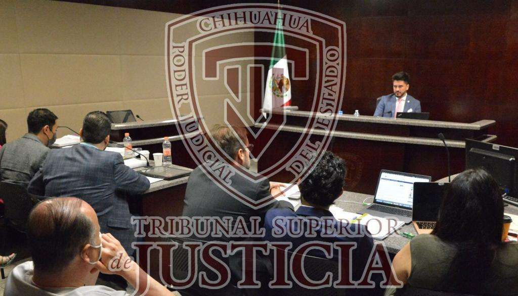Inspector721's tweet photo. Vincula Juez a Cesar Duarte por peculado y asociación delictuosa https://t.co/LYyUgfnUtw https://t.co/OdZaPV6C7H