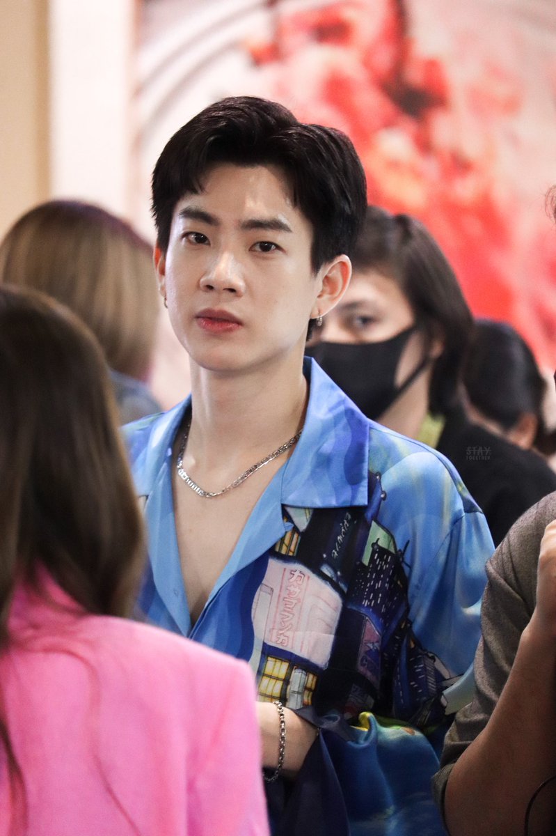 StaytOGether_09's tweet photo. ทักครัช!!! 🤨💖 #KiehlsLovesThailand
#ออฟจุมพล https://t.co/B436U4bkLQ