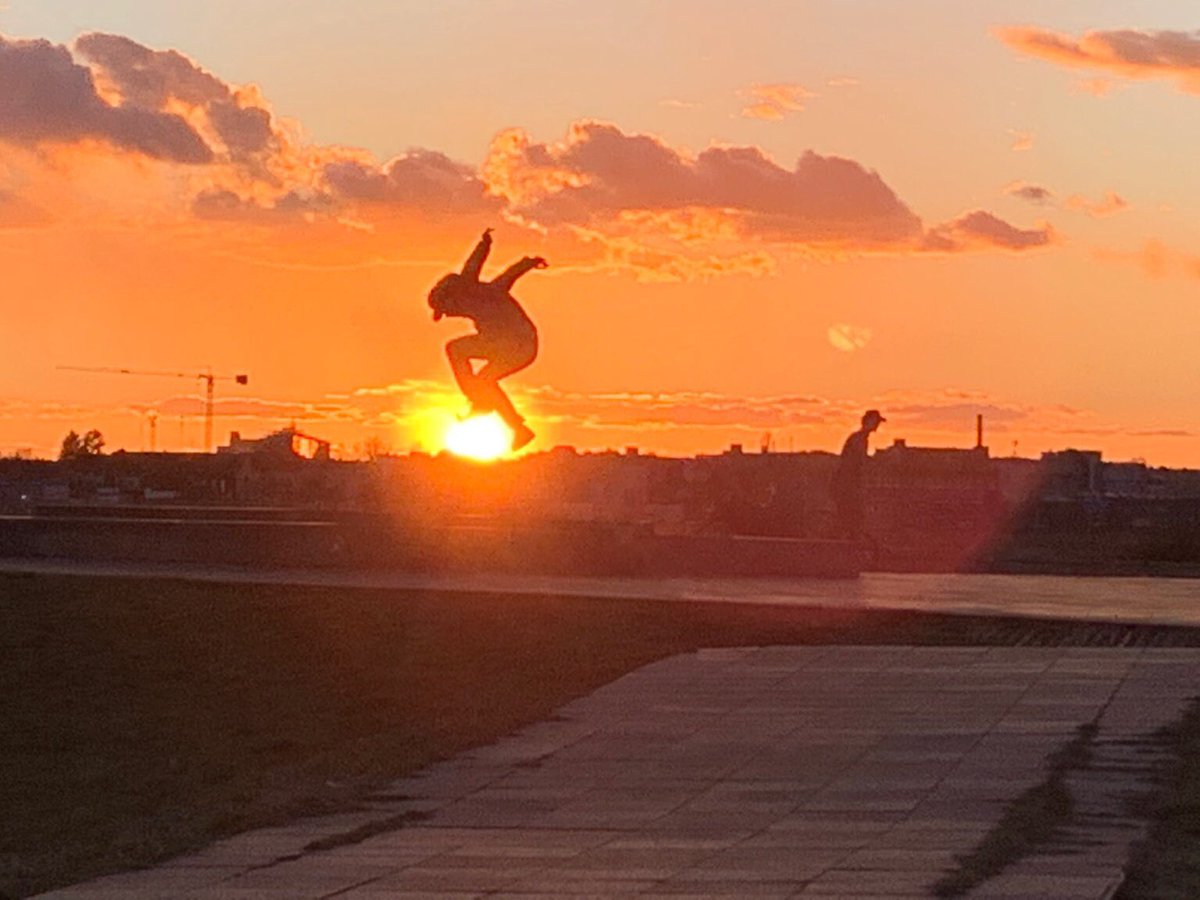 Feldmusik.thf100 tweet media