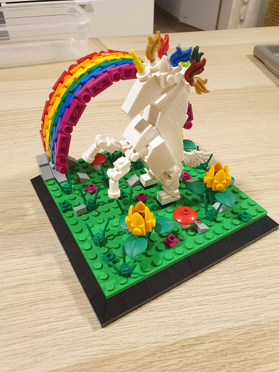 GM LEGO Lovers ☺️
Look at this model 😬.                 
#LEGO #legomoc <a href="/MetaMocNFT/">MetaMoc</a>