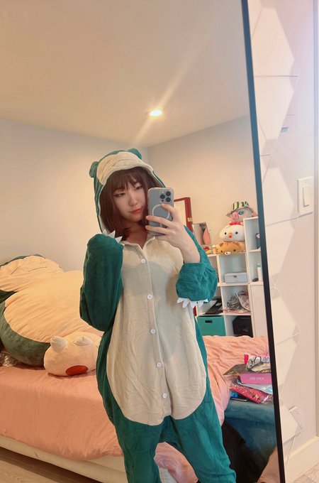 1 like = 1 cuddle >.< https://t.co/NOtFgpONdL