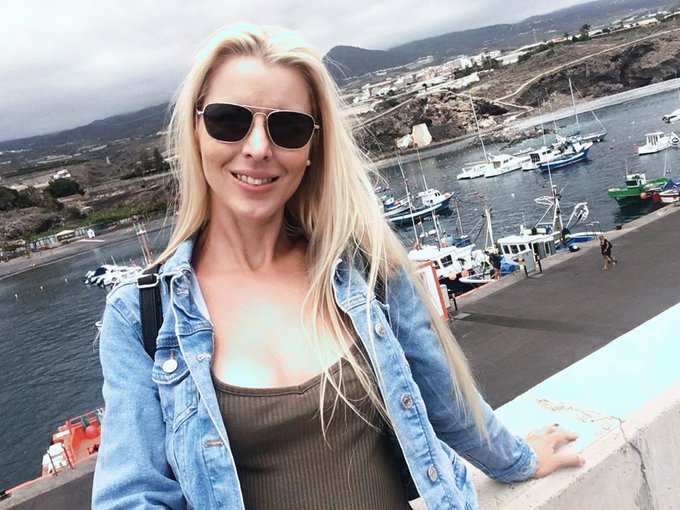 Onlyfans has removed my titty-walk post :-(. I guess you need to DM me if you want to see it ;-) https://t<a href="/tag/playground"class="tags"><span>#playground</span></a>