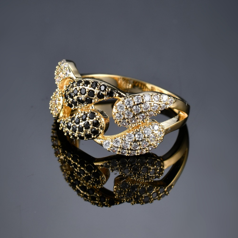 ZulaboxJ's tweet image. Iced Out Cuban Link Rings | bit.ly/3xgjFkU
#icedoutring #ringlover #cubanring #hiphop