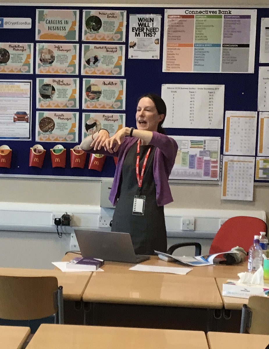 CryptCareers's tweet photo. As part of our continued Career Insights Talks we welcomed colleagues from @uniofglos @robertslimbrick and JEGSMedia to give our Year 12 students an insight into Law, Architecture and Interior Design and Wildlife Photography.  Thank you very much. #inspired #futures #choices https://t.co/B7W6S4QgDp