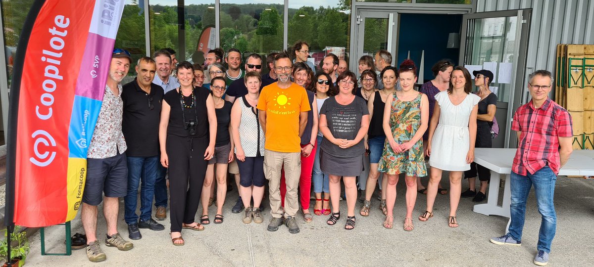 Decouvrez plus en détail le fonctionnement d'une Coopérative d'activité et d'entrepreneurs #CAE avec l'interview que j'ai donnée à l'@AERBFC 👉 aer-bfc.com/temoignages/in…