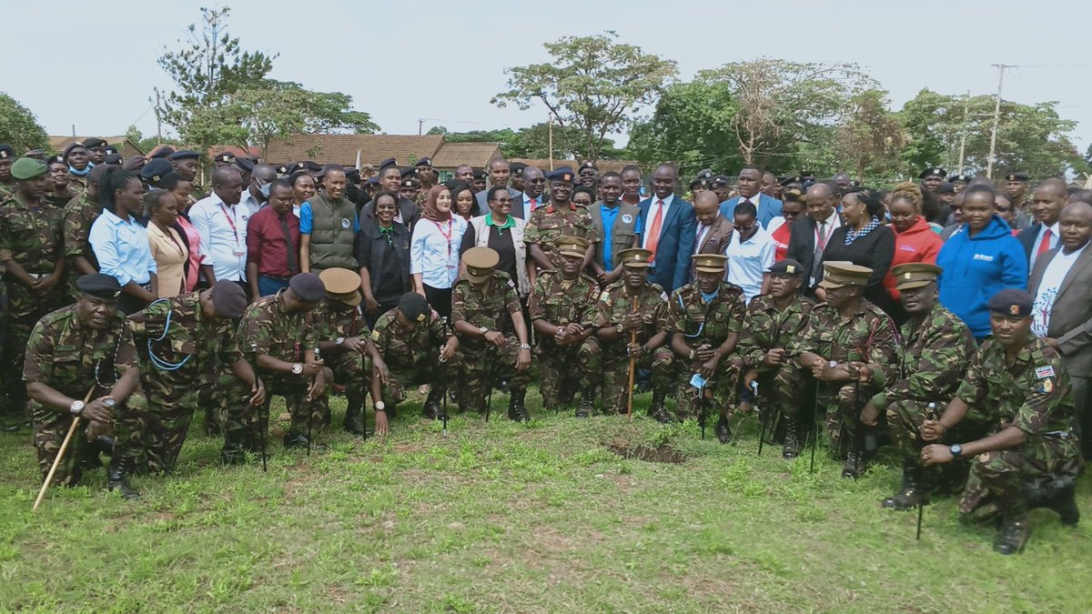 Team environmental soldiers of Kahawa Garrison backed by @AfricaGreens and @KeEquityBank on a mission to plant 60,000 trees at the barracks. #OnlyOneEarth