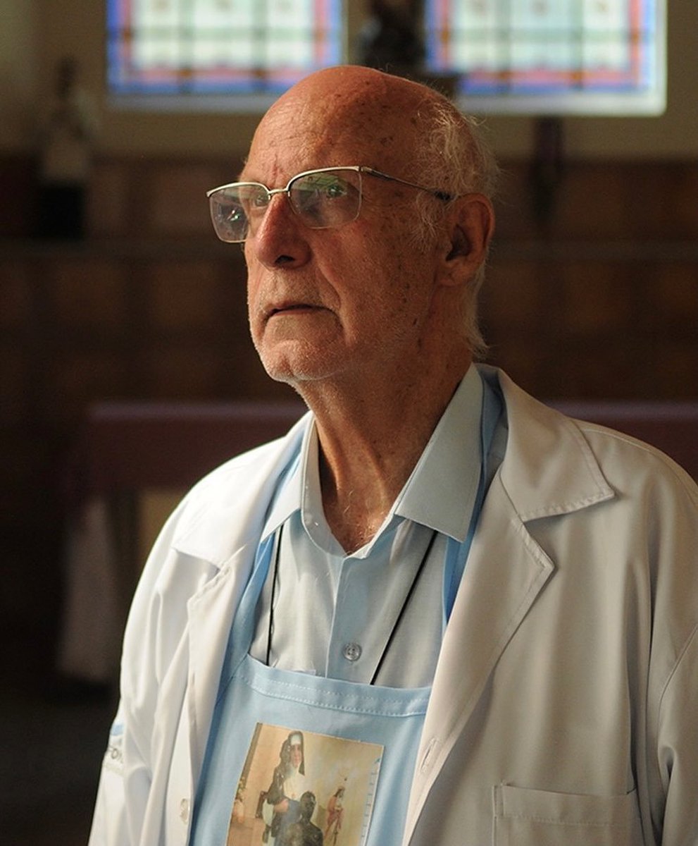 Quem mais apoia o Nobel da Paz para o padre Júlio?