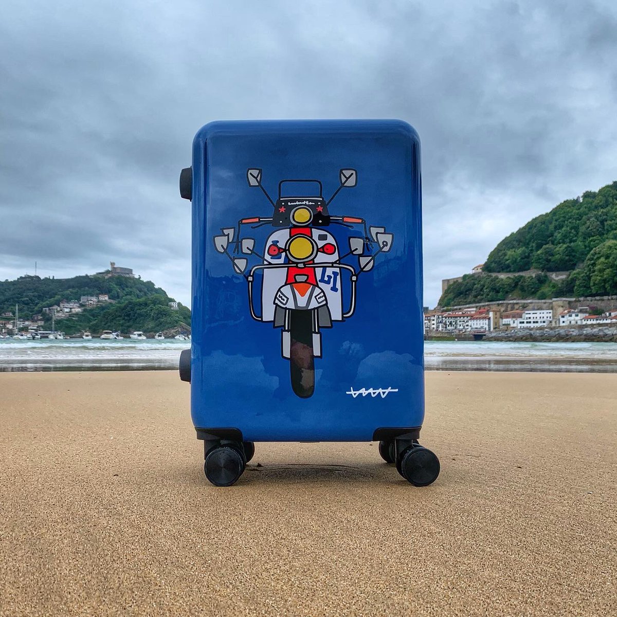 Callatelaboca's tweet image. Sorteamos esta maleta en nuestra cuenta de Instagram…