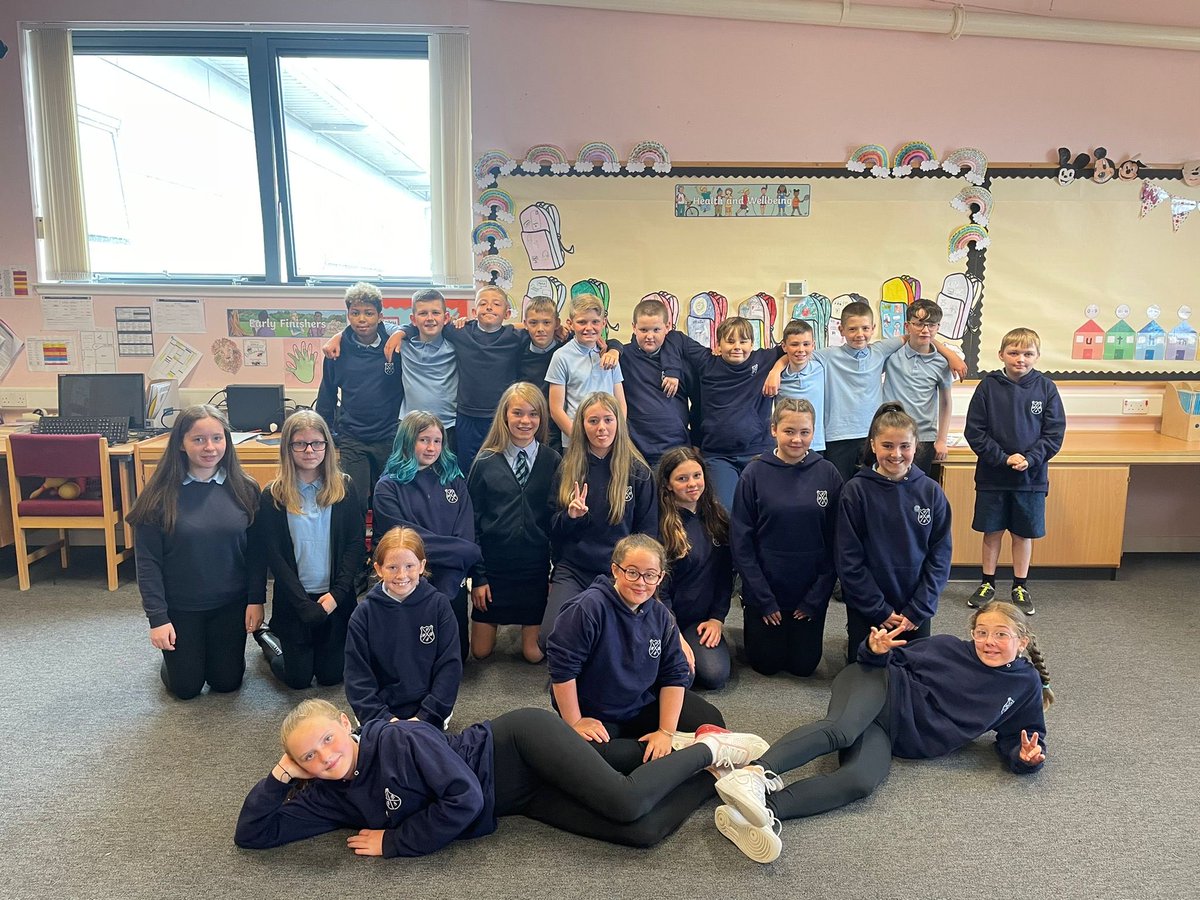 caldersideac's tweet photo. P7 pupils at High Blantyre Primary School showing their dance moves after sessions with Miss Morrison. ⁦ https://t.co/jUJA0iYAHQ