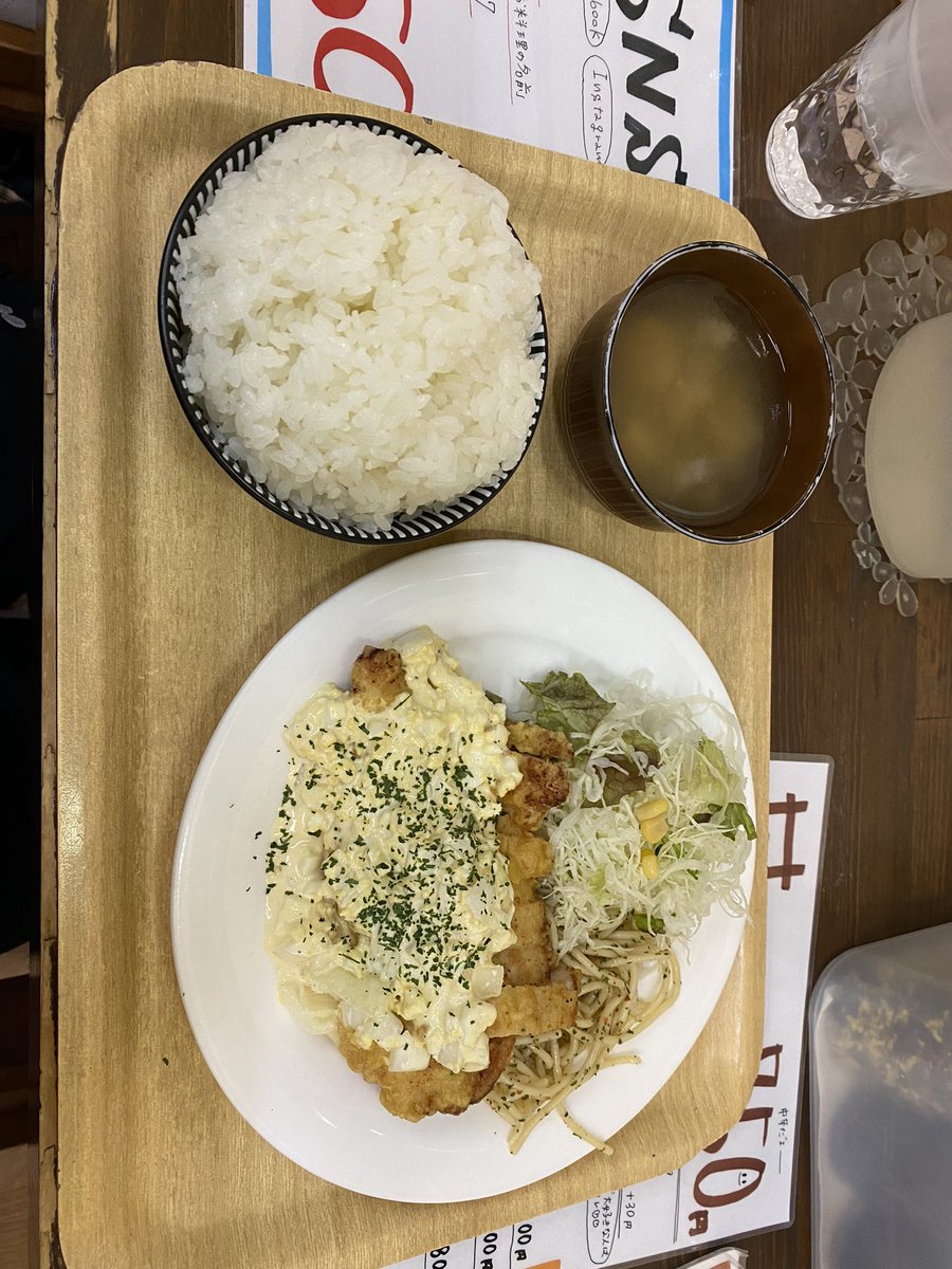 RyotaMurai's tweet photo. #さくら食堂
  #自家製チキン南蛮定食
 #さくら8787 https://t.co/UwU7LHYaEW