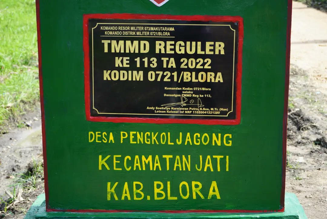SAMBANG WARGA BULUREJO
DESA PENGKOLJAGONG JATI

Bismillah, siang tadi kita resmikan jalan hutan sepanjang 8 kilometer penghubung Dukuh Bulurejo ke Dukuh Alasmalang yang telah selesai dibangun lewat program TMMD di Desa Pengkoljagong, Kecamatan Jati.