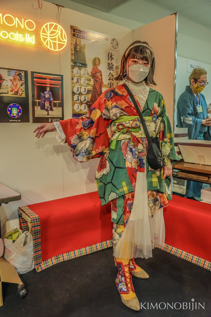 kimonomedia's tweet photo. おお！？面白い着こなしだな👀👘 https://t.co/OncOrTDr7V