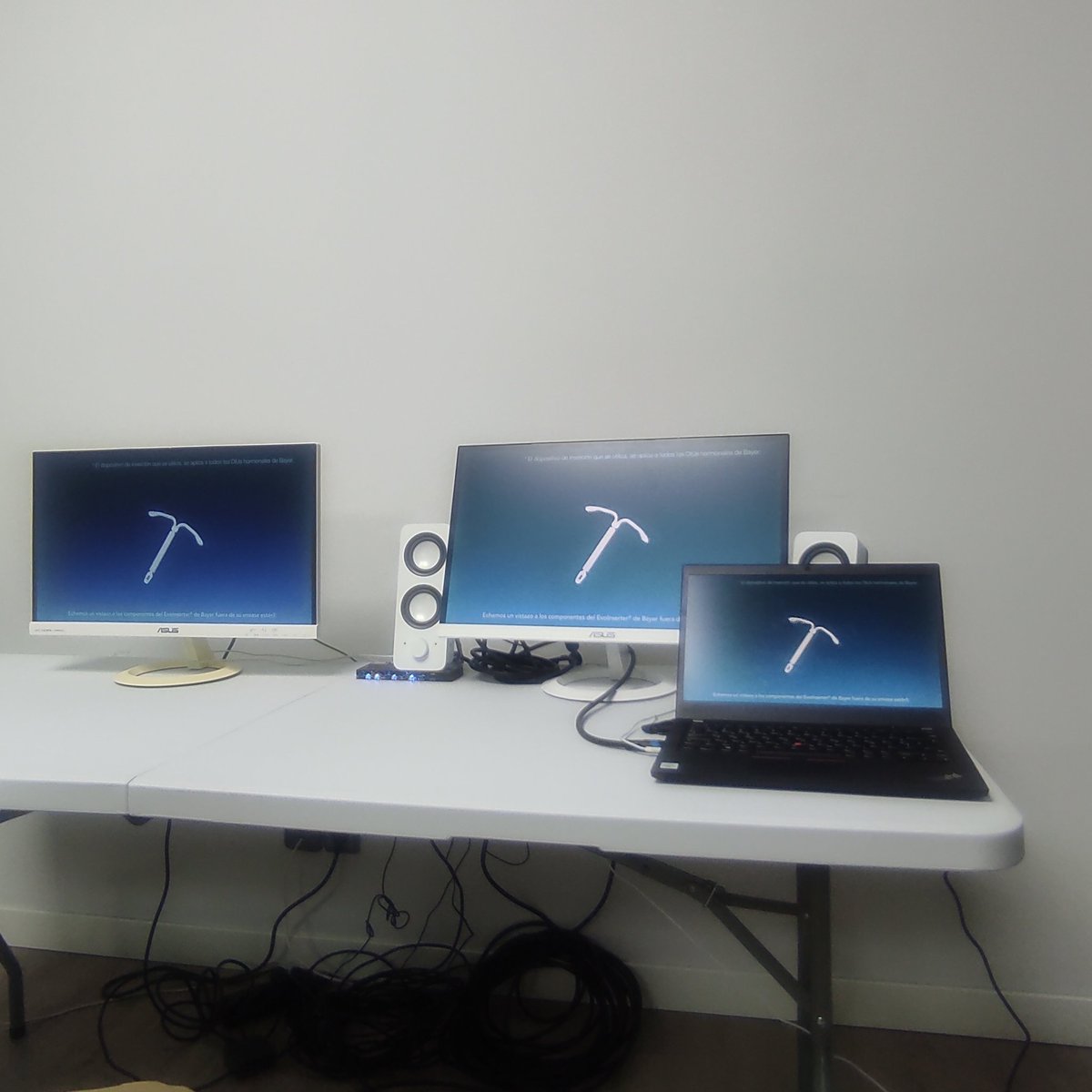 #Taller de colocación de DIUs en el XVI #Congreso de la <a href="/SEContracepcion/">SEC</a>.
Continuamos formándonos y aprendiendo,  para mantenernos actualizados.
#SEC2022