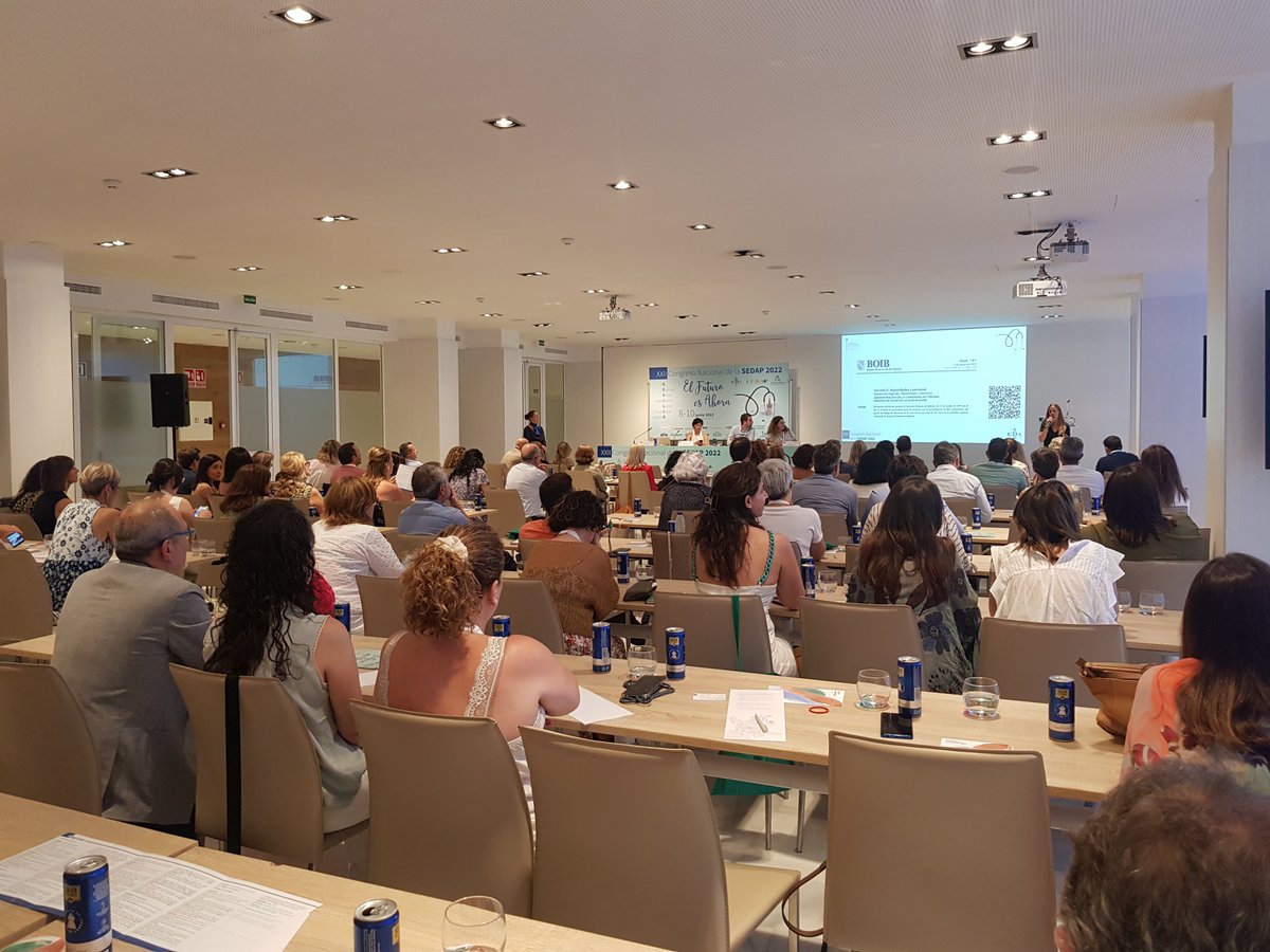 Consuelo Méndez Castell, directora de Enfermería en <a href="/apmallorca/">Gerència d'Atenció Primària de Mallorca</a>, habla del desarrollo de competencias profesionales para responder a las necesidades reales de la población en la #AtenciónPrimaria de Mallorca.
#XXIICongresoSEDAP
