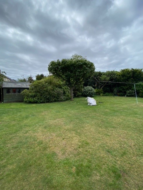 EAFormby's tweet photo. One of our teams has been busy on domestic works this week.

Look at this Cherry tree. It was starting to look a bit unruly, but our team neatened it up in no time.

Get in touch with our office if you want your garden trees smartening up in time for barbecue season - 01704840063 https://t.co/ydgx7RGsmP