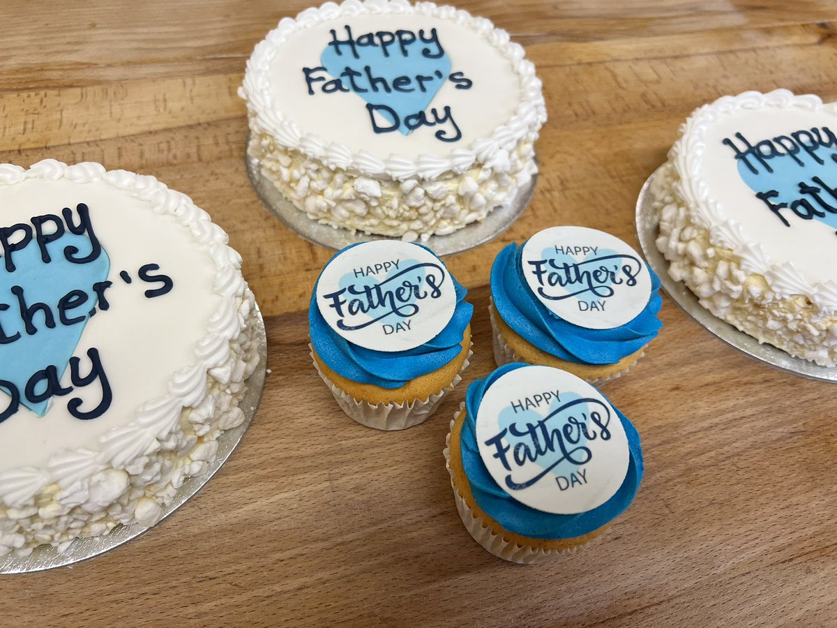 KeptieBakery's tweet photo. 💫6” Fathers Day Sponge - £7.50 each

💫Individual Boxed fathers Day Cupcakes - £2 each
Vanilla sponge deep filled with jam topped with buttercream and a Father’s Day edible topper

❗️Last orders 2.30pm Wednesday 15th June
#bakedwithlove #fathersday #keptietreats #ordernow https://t.co/gH2CMByw57