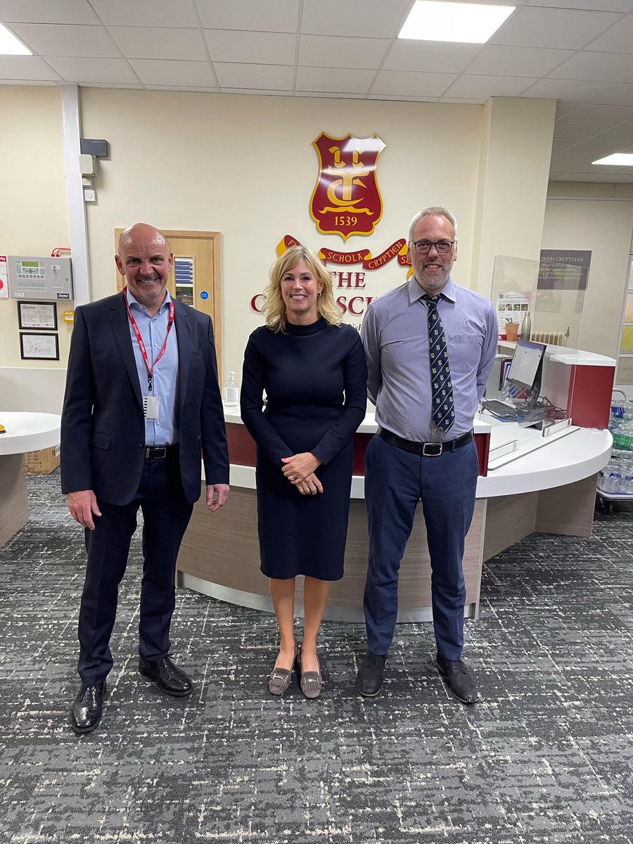 CryptCareers's tweet photo. Many thanks to Amanda and Paul from @IncitoMcDs  who came into @TheCryptSchool to talk with our A level Business students about their journey.  A very insightful talk that delved into the use of technology, business growth and franchising.  Thank you for your time. #inspired https://t.co/k43i5w0MF6