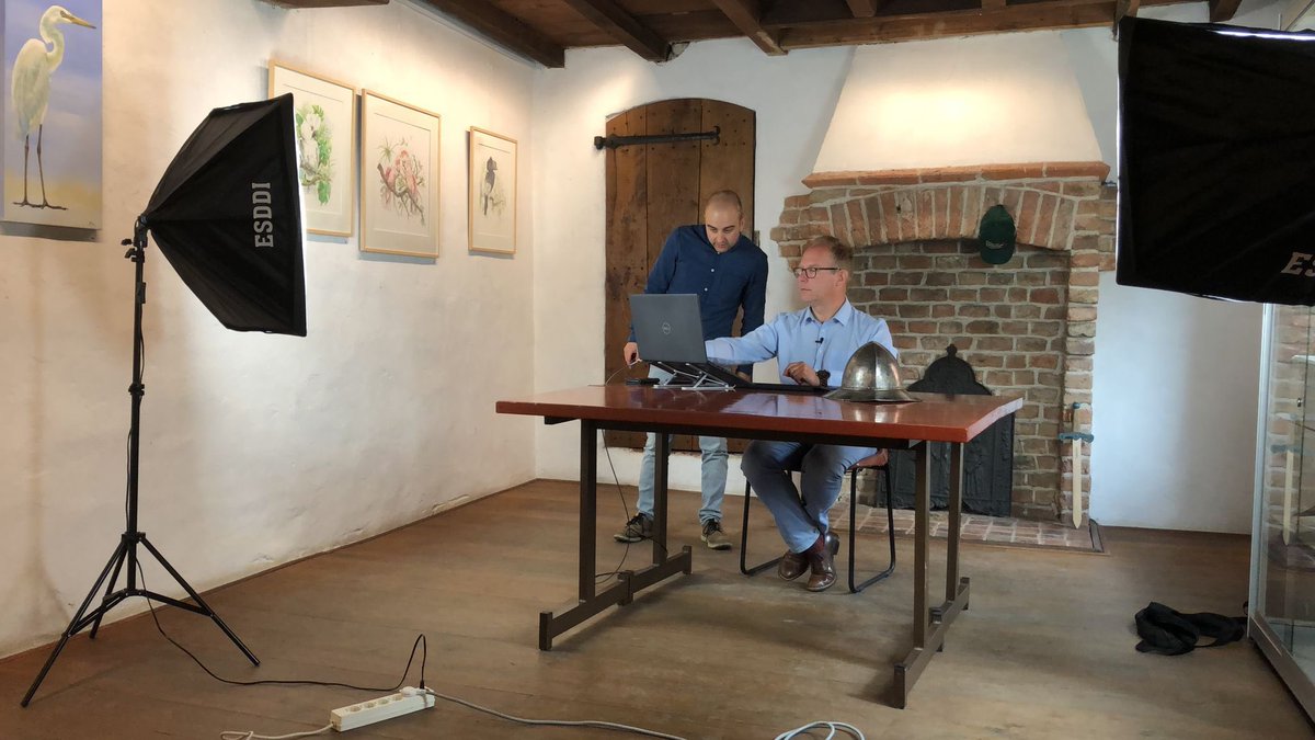kasteelhernen's tweet photo. &amp; INSTRUCTIE FILM - Vandaag wordt voor @glk een instructiefilm opgenomen om uit te leggen hoe makkelijk het is om met Teams binnen onze organisatie te werken.
#gelderschlandschapkasteelen #teams #microsoft #hernen #wijchen https://t.co/cvb6UZDcYv