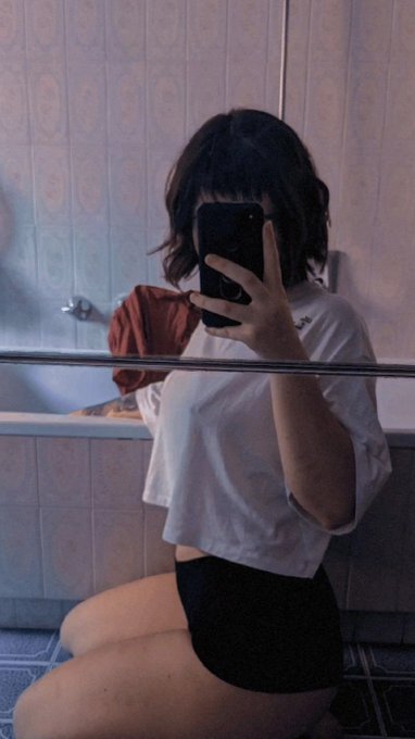 Got my hair cut ✂️ https://t.co/oGx9XBjnxq<a href="/tag/latex"class="tags"><span>#latex</span></a><a href="/tag/halloween"class="tags"><span>#halloween</span></a>