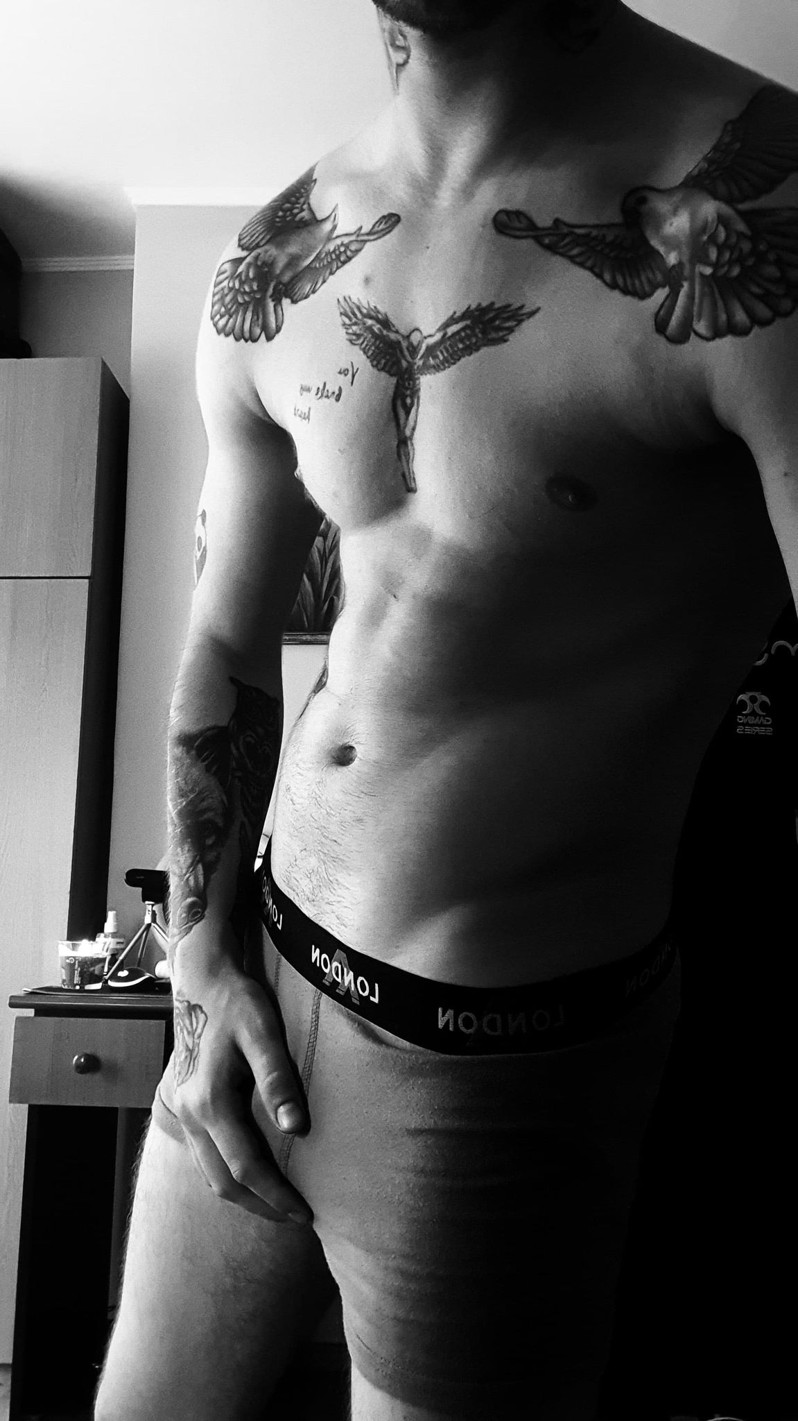 Morning all i m online on cams ;) @fittipaldi234x1 @Chaturbat @ChaturbateMode @MaleCams @MaleCams2 @MaleCams3