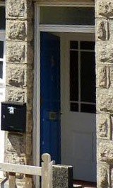 OysterMayfair's tweet photo. Ref #OccupationalTherapy #OTs - #disabled #access Problem- Single rise step in porch with no room to install a #wheelchair ramp. Solution- The Short Rise Invisible Step Lift by Oyster Mayfair. More info &amp; specs available on our website at https://t.co/jS4hoe7Hbe https://t.co/eDqHsS8qmx