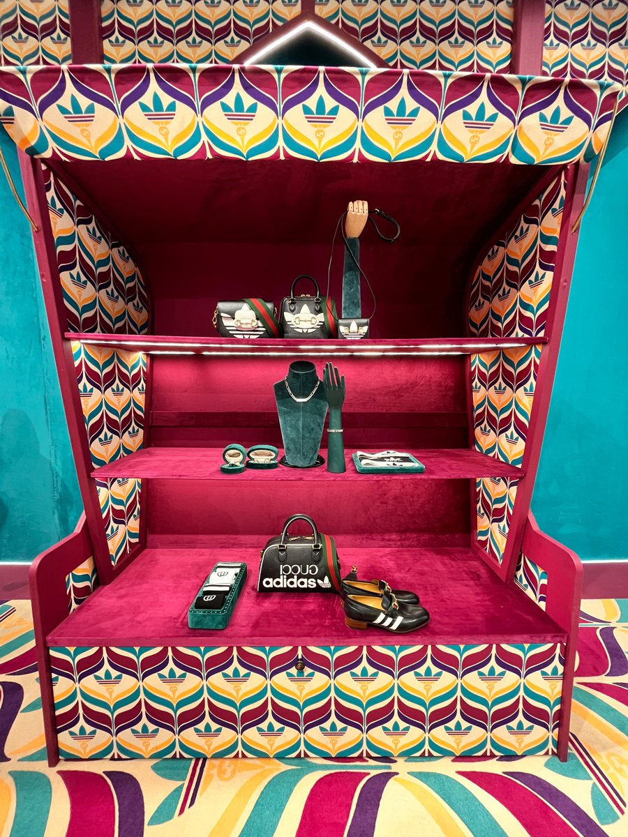 10piecesof8's tweet photo. We visited the Gucci x Adidas pop-up in Sydney and we were simply amazed. 

Click the link to see our thoughts and the collection!

https://t.co/iK82IeBvNI https://t.co/Al1gVnSZcu