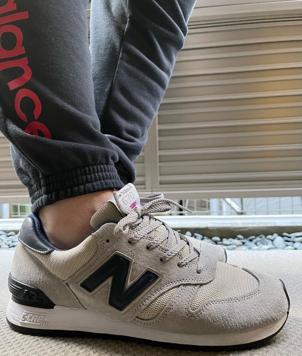 pakusako's tweet photo. グレーといえば…
この色なんですよね👟
#ニューバランス
#newbalance
#M670OGN
#M670
#パタゴニア
#patagonia https://t.co/o1gX3aKXsy
