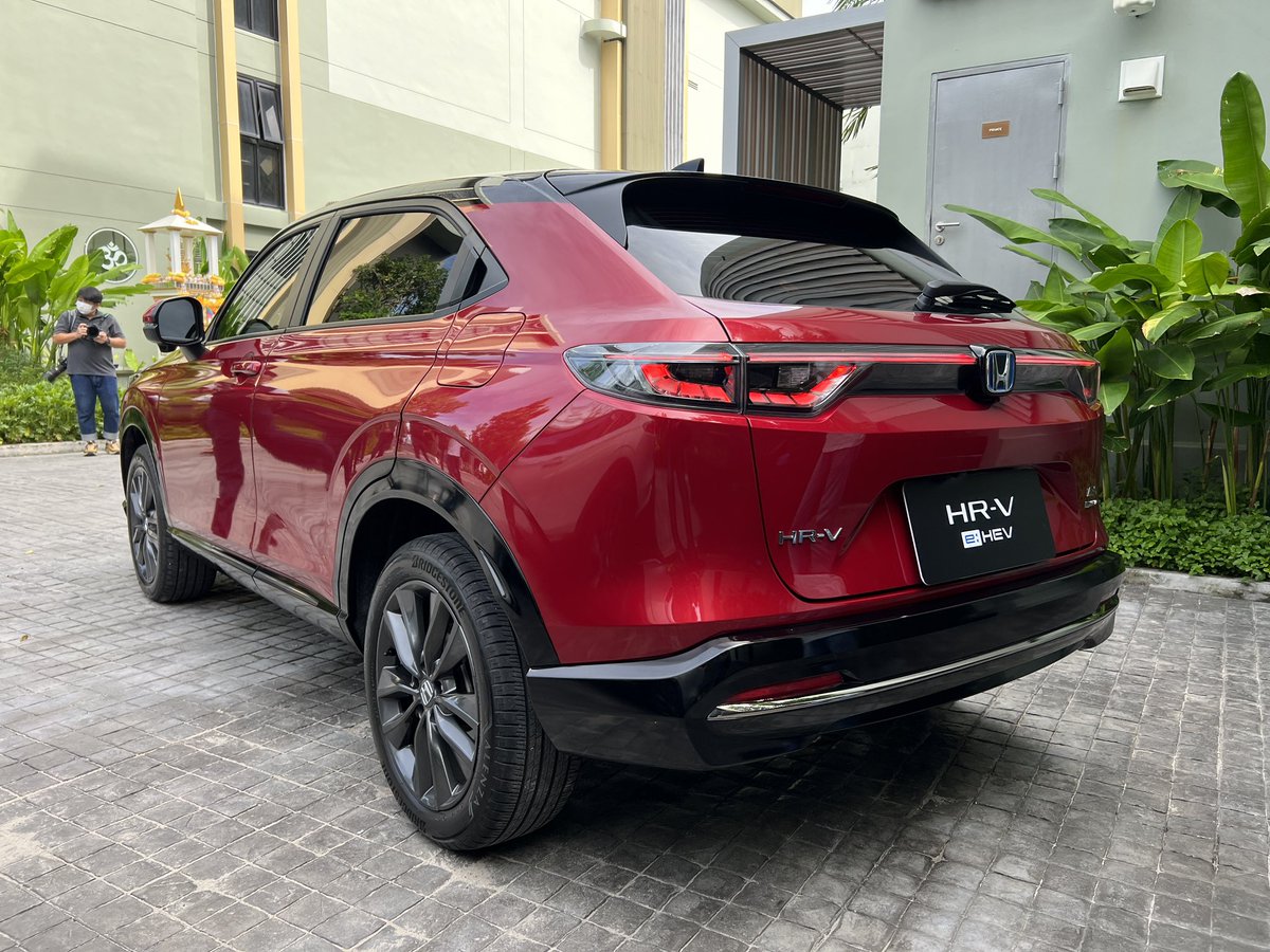 HezeriSamsuri's tweet photo. HRV baru dijangka buat orang nyesal sebab tak sabar tunggu dan amek benda lain. https://t.co/TAXwSWKI5l