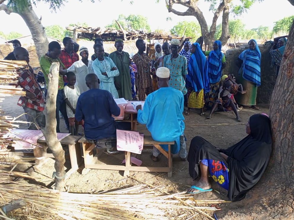 amnestybenin's tweet image. Du 4 au 8 juin 2022, 217 actes de naissances sécurisés ont été distribués dans le village de Bogo-Bogo, commune de Karimama. Ce jour nous entamons la distribution dans le village de ''Torio'' dans l'arrondissement de Bogo-Bogo
@UNHCRWestAfrica @GosiaCourtay
#Apatridie