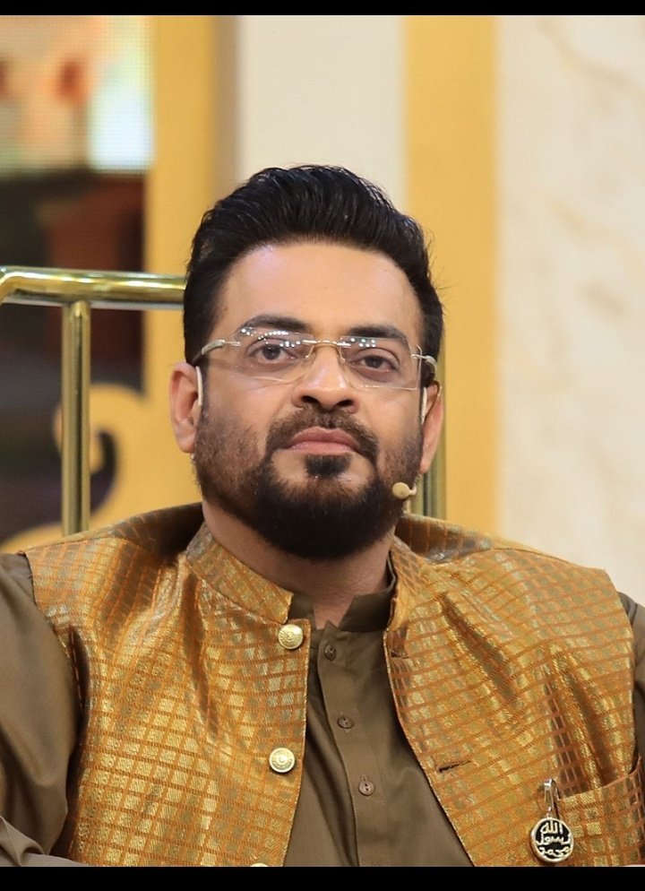 KShah3ryar's tweet photo. @AmirLiaquatH Amir Liaquat Hussain   Has no More May Allah Bless his Soul Amin, 💔 Love you #amirliaquathussain #loveyou :) https://t.co/52oWm9hLBj