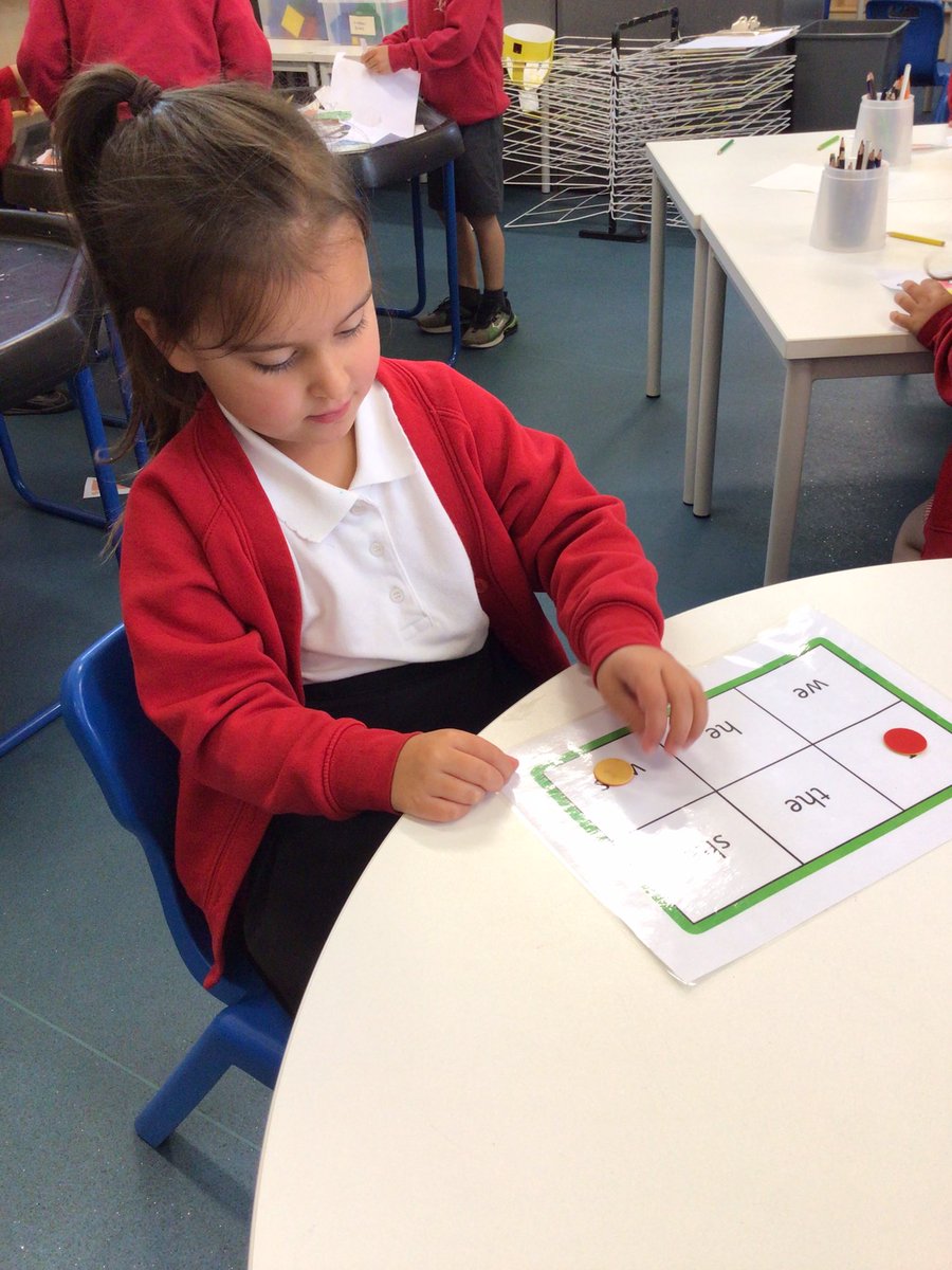 MissMor85589275's tweet photo. RLE enjoying tricky word bingo this morning 
@YsgolEmmanuel @MrsLEdwards2 https://t.co/s8B6i2x80o