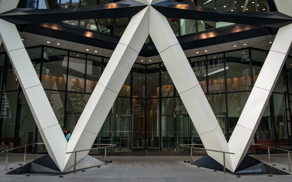 6am CHALLENGE: FIND A LETTER 

 #Photo24London