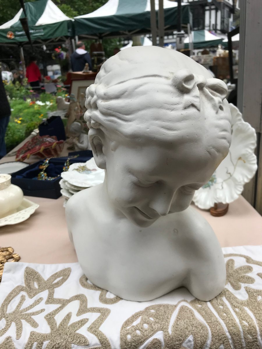 VandAfairs's tweet photo. This Saturday it's our NANTWICH ANTIQUES MARKET! Huge selection of items on offer including Furniture, China, Glass, Clocks, Militaria, Toys, Dolls, Ceramics, Jewellery, Prints, Paintings, Vintage + a lot more! https://t.co/AwQNNuw6O5 https://t.co/JmzRS2oLmB