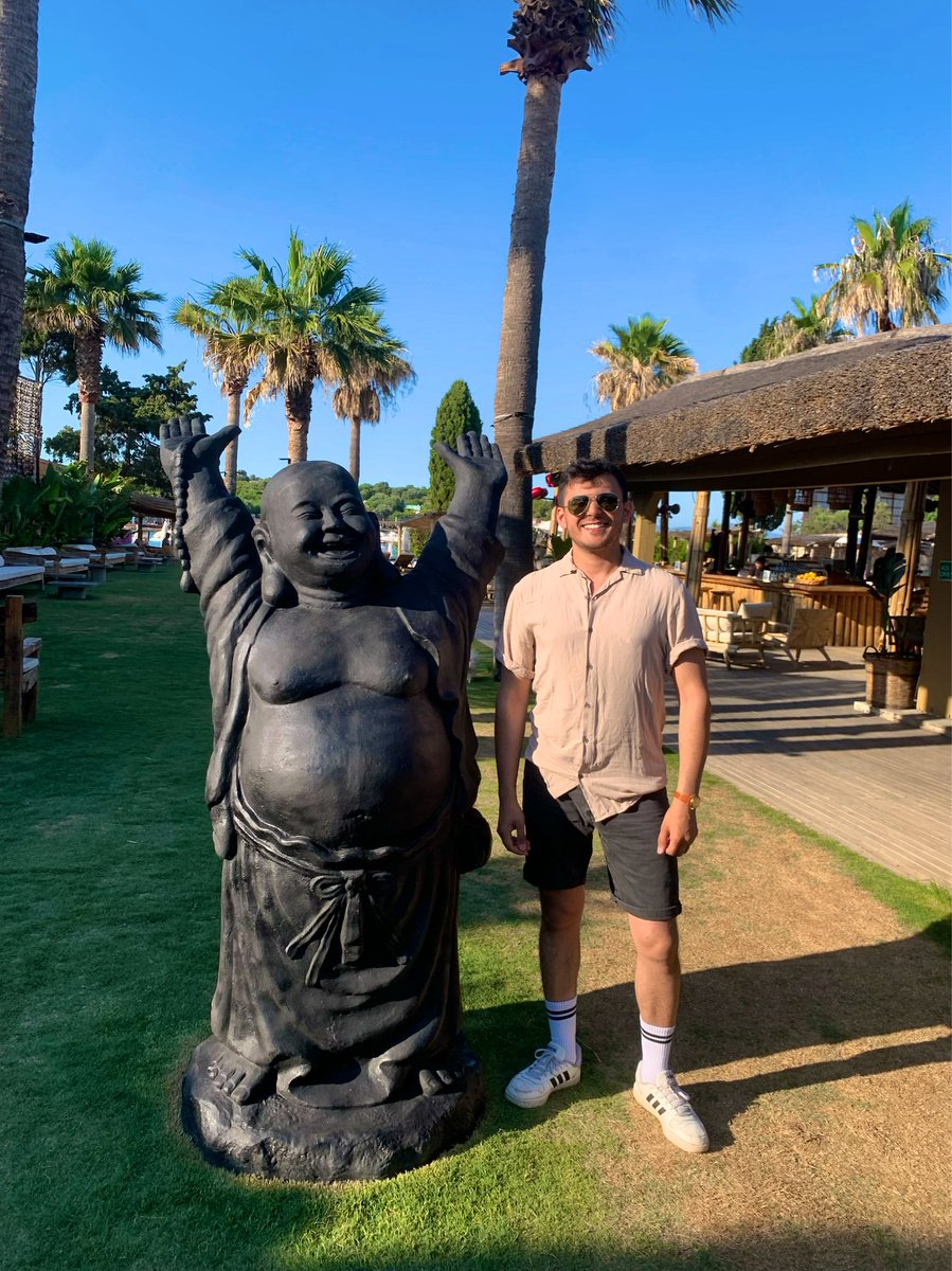 Şimdi herkes güzelce esneyip mutlu uyanıyor hadi bakalım Günaydınnnn ☀️