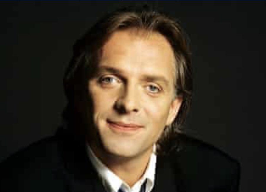 Eight years ago today we lost this talented and beautiful bastard. He brought so much joy to so many. Please give Rik a Retweet if you miss him 💔❤️‍🩹💔❤️‍🩹💔 #RikMayall #RikMayallDay