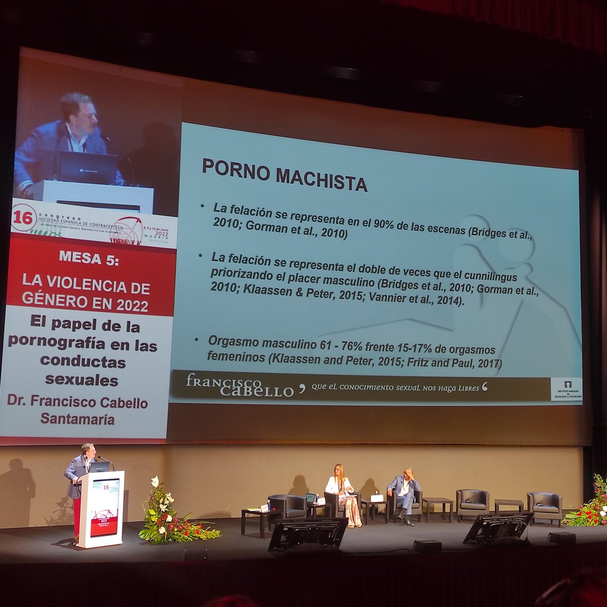 ¿Es el #porno machista? ¿Es violento?
Aparecen el doble de felaciones que cunnilingus y más del triple de orgasmos masculinos frente a los femeninos.
Además la mayoría de las prácticas son vejatorias especialmente para las #Mujeres.
Importancia de la #educacion #sexual.
#SEC2022