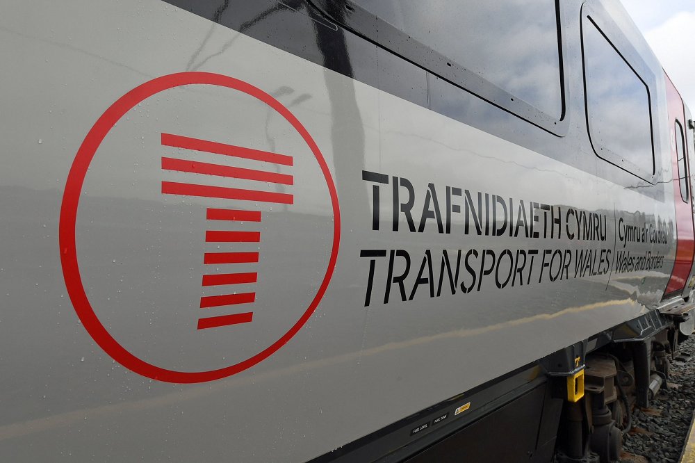 🔊Gweithredu diwydiannol yn effeithio ar wasanaethau Trafnidiaeth Cymru ar 21ain, 23ain a 25ain o Fehefin.  

🔊Transport for Wales services will be impacted by industrial action on 21st, 23rd and 25th June.

ℹ news.tfw.wales/news/tfw-servi…