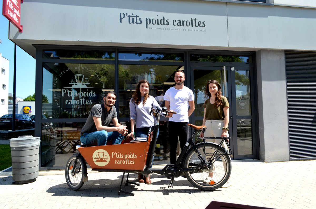 Rdv à 14:00 pour un petit café avec @ptpoidscarottes au centre des congrès à @Angers ça vous dit ? Un grand coup de pouce en votant pour nous msurvey.orange.com/vpgae2022 La boutique trouve dès vendredi 10:00.