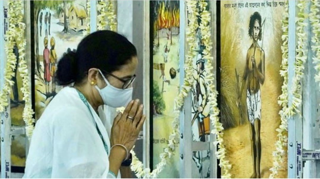 NilanjanDasAITC's tweet photo. CM @MamataOfficial shares a soulful bonding with the Tribal community of the state.

#DidiWithTribals https://t.co/ExDou040t3