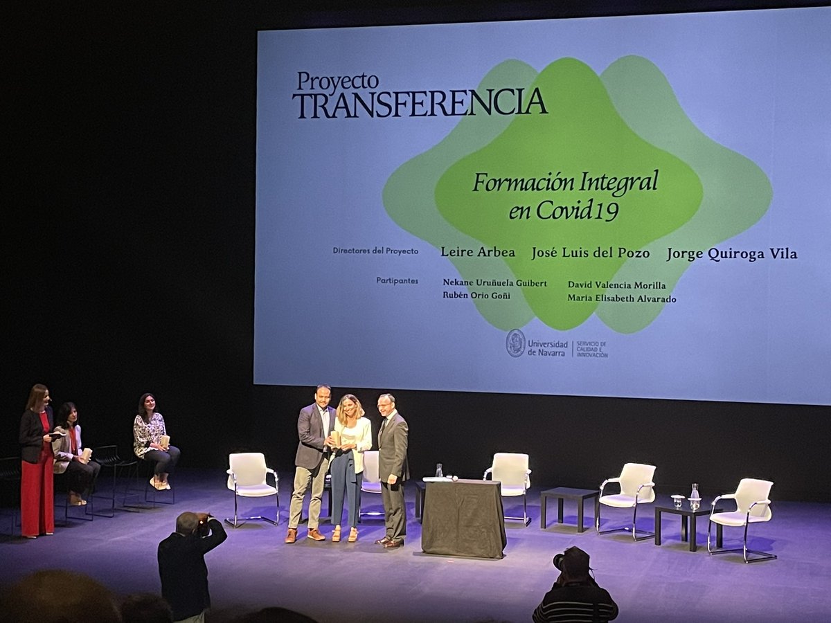 Enhorabuena <a href="/larbeam/">Leire Arbea</a> <a href="/jdelpoleo/">Jose Luis Del Pozo</a> &amp; Jorge Quiroga de <a href="/ClinicaNavarra/">Clínica Universidad de Navarra</a> por el Premio Proyecto transferencia “Formación Integral en #COVID19” ‼️

<a href="/unav/">Universidad de Navarra</a> #ForoInnova