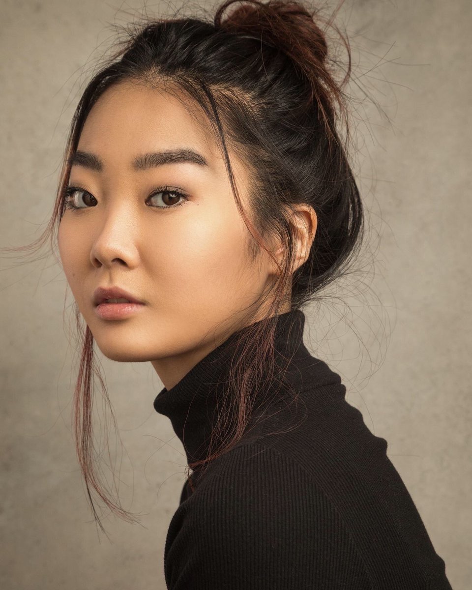 Simon & How tweet media