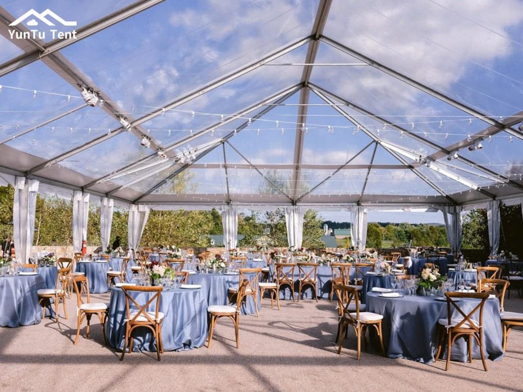 Clear Party wedding Tent The color of the tablecloth very matches the color of the sky. Click here to learn more: yuntutent.com

#tent #wedding #eventtent #venue #restaurant #weddingparty #weddingday #events #weddingtent #weddingday #partytent