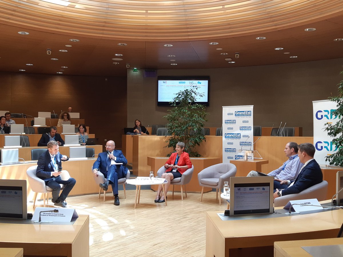 Panel 2: about #energy and usages. 
<a href="/GrudlerCh/">Christophe GRUDLER</a> supports  #RepowerEU🇪🇺 on #biomethane 🍃targets with the role of guarantees of origin for #consumers
<a href="/catleboulproust/">Cath Leboul Proust</a> highlights existing gas #network readyness and accessibility