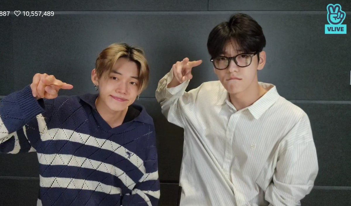 S00BJJUNIE's tweet photo. GCASH GIVEAWAY bcs of yeonbin vlive 😭

ʚ 1 winner of 135 pesos!

✺ like and rt this tweet (no need to follow me)
✺ reply “sana hindi naman umabot ng 1 year bago mag vlive together ulit” 
✺ ends tomorrow, june 10! https://t.co/pr6jBDvsqt