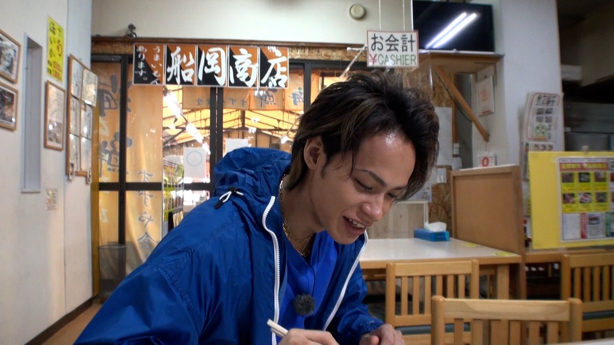 FUzZ_1LaIAAeiUI?format=jpg&name=large