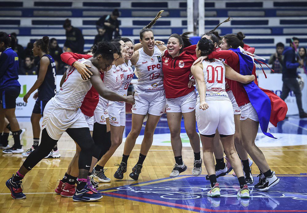 coparaguay's tweet photo. 🏀 #Básquetbol ¡Histórico para el baloncesto femenino nacional! 🇵🇾

Félix Pérez Cardozo finalista de la Liga Sudamericana de Básquet de manera invicta.

El elenco Villa Morra jugará el partido por el título vs. Defensor Sporting🇺🇾 donde es figura @Paoferrari57.

#ParaguayPuede https://t.co/dqxf4HmX7Q