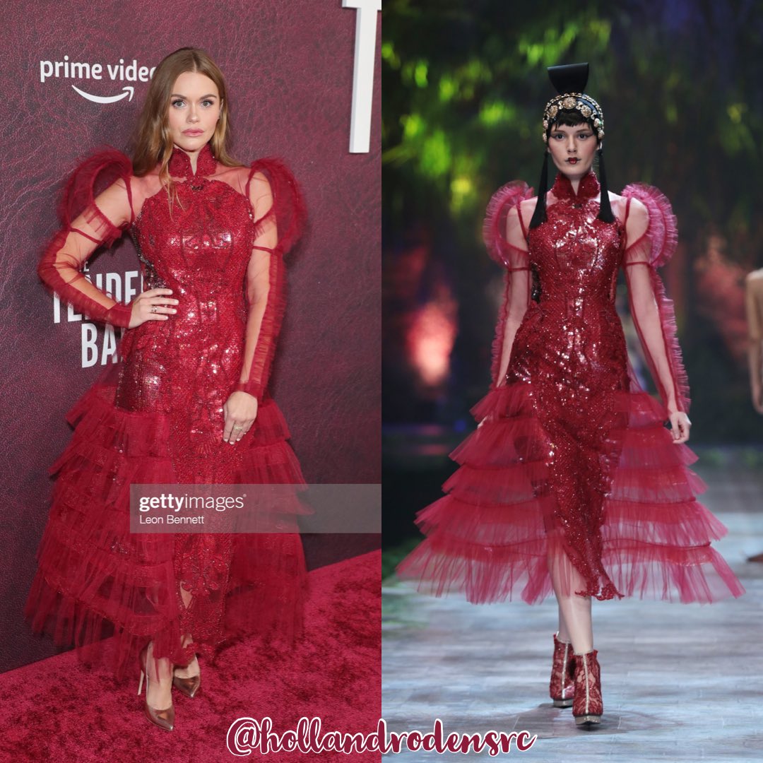 hollandrodensrc's tweet photo. > Holland Wears 👗
On December 12, 2021 Holland wore Sebastian Gunawan at the premiere of Amazon Studio's "The Tender Bar" in Los Angeles
•
#hollandroden @hollandroden #hollandrodensource #hollandwears #sebastiangunawan #amazonprime #hollandrodennews #hollandrodenfans https://t.co/tN2u0Uovnz