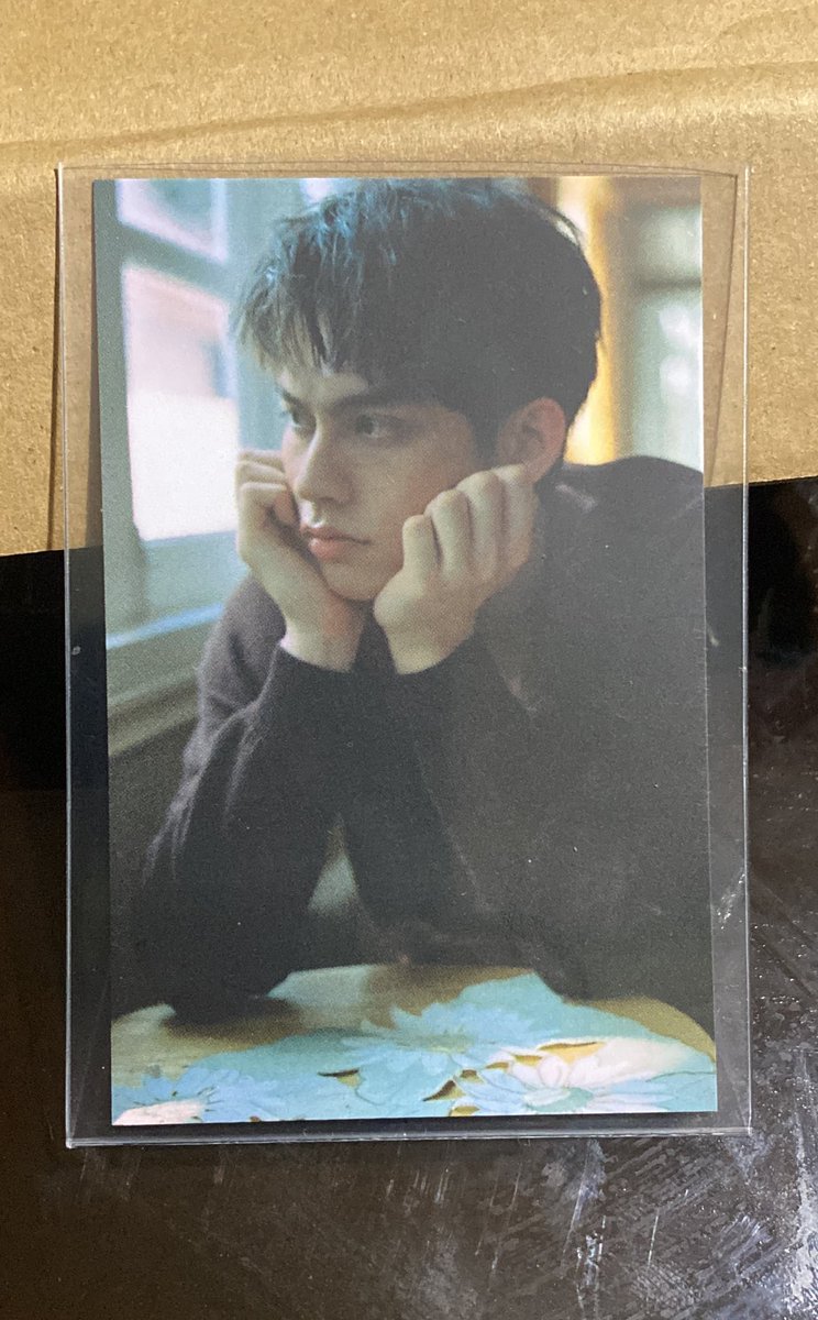 ogfaen's tweet photo. wts lfb ph | help rt 😭

depth of bright mini pc 
150 pesos + sf
on hand, clean condition https://t.co/Z7HLqgP5YZ