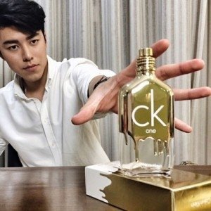 ALLSALESHOP94's tweet photo. CK One Gold EDT 
แบ่งขายราคา: 
10ml  265฿
5ml  195฿
2ml 120฿

100ml ราคา: 1990 

ค่าส่ง : 45

#น้ำหอมแท้
#น้ำหอมแบ่งขาย #ส่งต่อคสอ #รีวิวน้ำหอม #น้ำหอมแท้ #HowtoPerfect #ชี้เป้าโปรถูก https://t.co/2N76lEIZd1